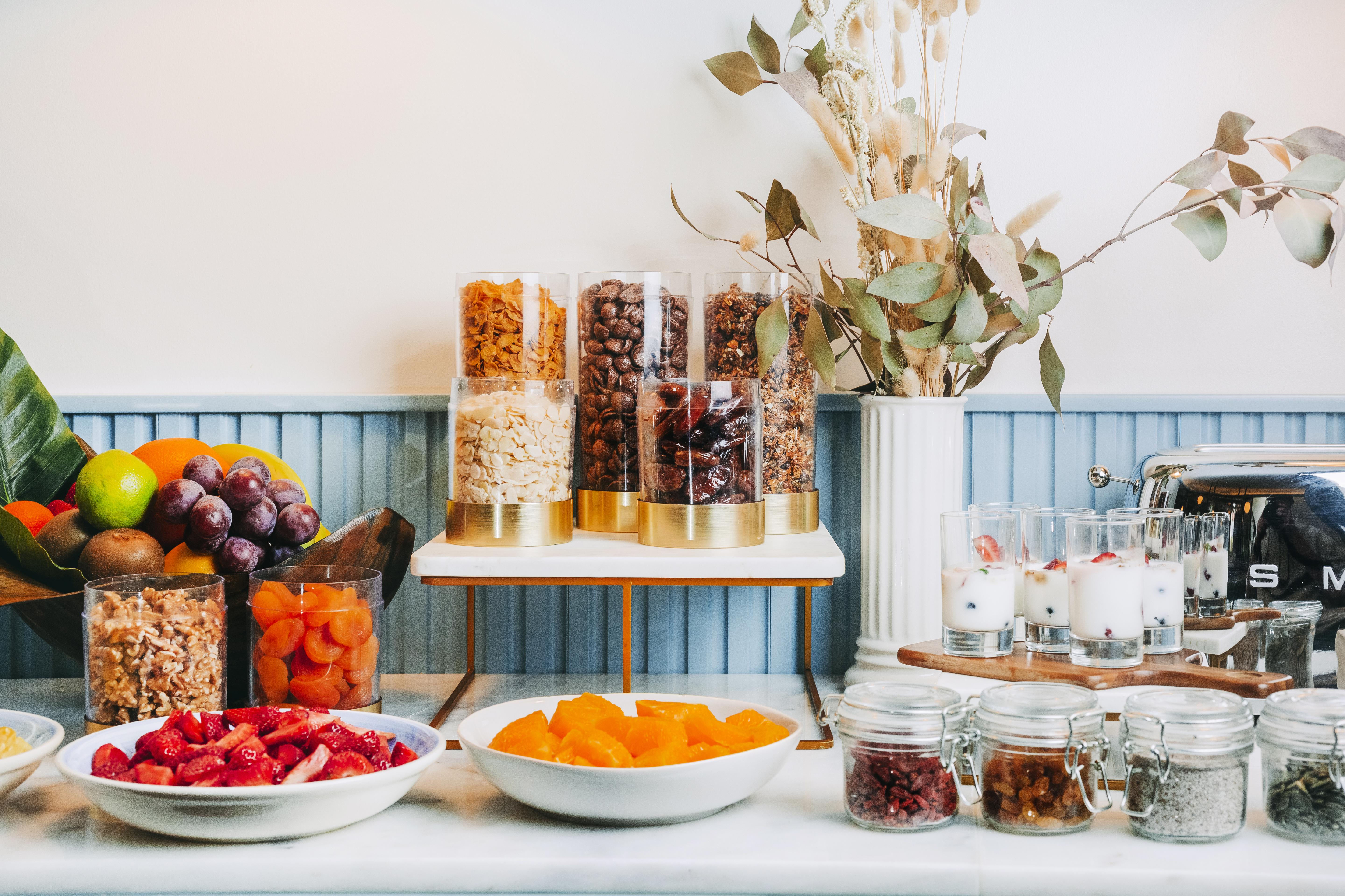 The Vintage Hotel & Spa Lisbon Luaran gambar A selection of breakfast cereals